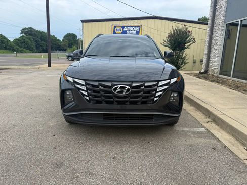 Used 2023 Hyundai Tucson SEL w/ Convenience Package AWD/4WD image 3