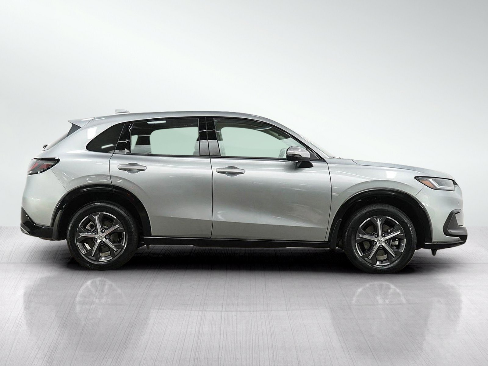 Used 2025 Honda HR-V EX-L image 6