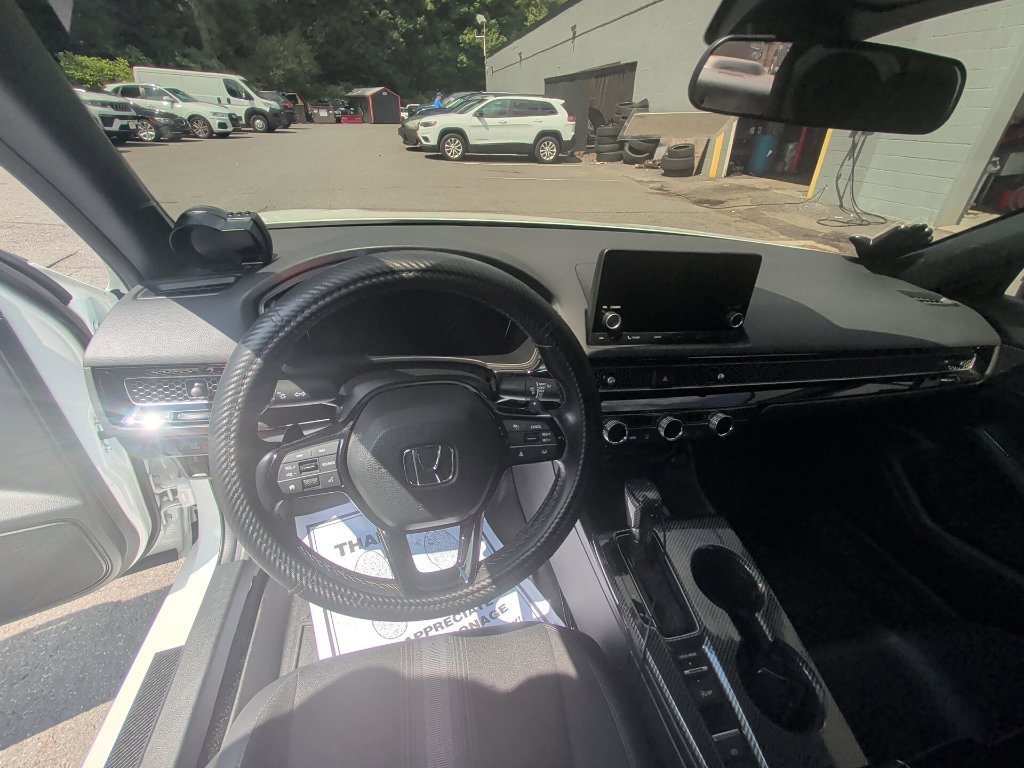 Used 2025 Honda Civic Sport image 12