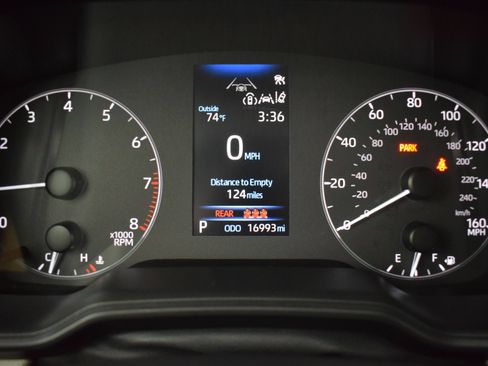 Used 2025 Toyota Corolla LE w/ Convenience Package FWD image 16