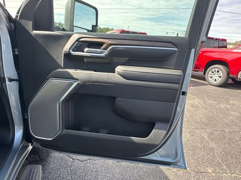 Used 2024 Chevrolet Silverado 2500 High Country w/ High Country Premium Package image 15