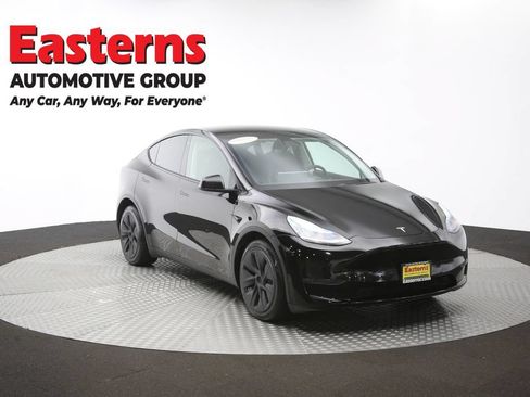 Used 2021 Tesla Model Y Long Range AWD/4WD image 45