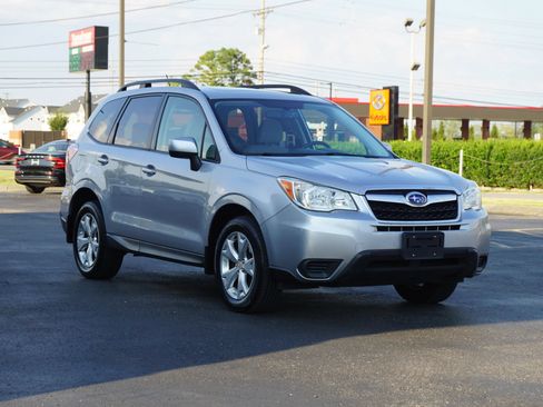 Used 2014 Subaru Forester 2.5i Premium w/ All-Weather Package AWD/4WD image 3