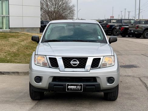Used 2016 Nissan Frontier SV AWD/4WD image 8