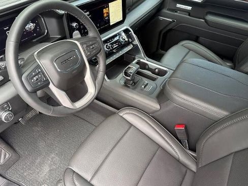 New 2026 GMC Sierra 1500 Denali w/ Denali Reserve Package AWD/4WD image 9