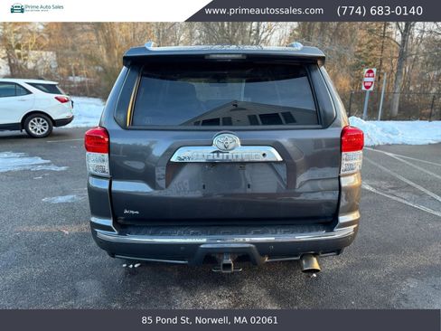 Used 2011 Toyota 4Runner SR5 image 6