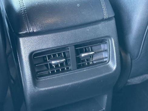 Used 2022 Ford Edge SEL image 15