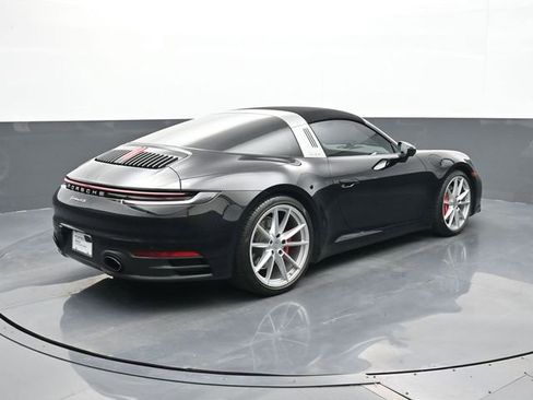 Used 2021 Porsche 911 AWD/4WD image 19