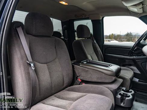 Used 2006 Chevrolet Silverado 2500 LT image 26