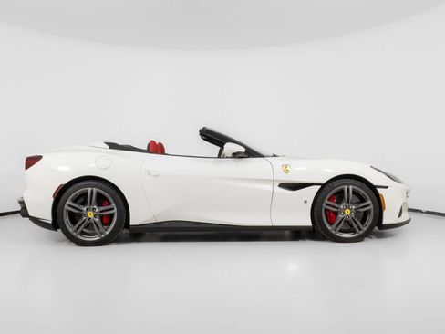 Used 2022 Ferrari Portofino M image 10