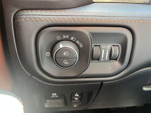 Used 2022 RAM 1500 Limited w/ Bed Utility Group AWD/4WD image 21