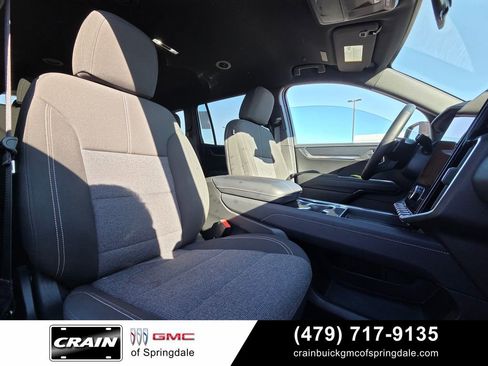 Used 2025 GMC Acadia Elevation AWD/4WD image 31