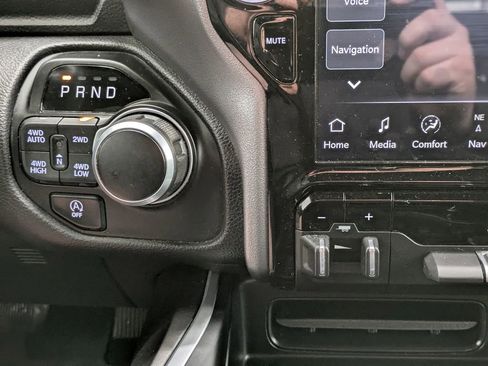 Used 2023 RAM 1500 Big Horn AWD/4WD image 10
