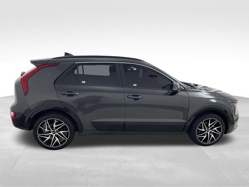 Certified 2025 Kia Niro EX Touring FWD image 6