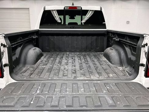 Used 2023 RAM 1500 Big Horn AWD/4WD image 33