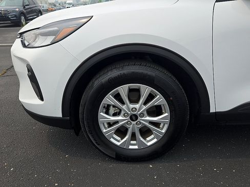 Certified 2023 Ford Escape Active AWD/4WD image 25