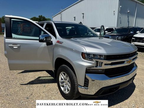 Used 2021 Chevrolet Silverado 1500 LT AWD/4WD image 40