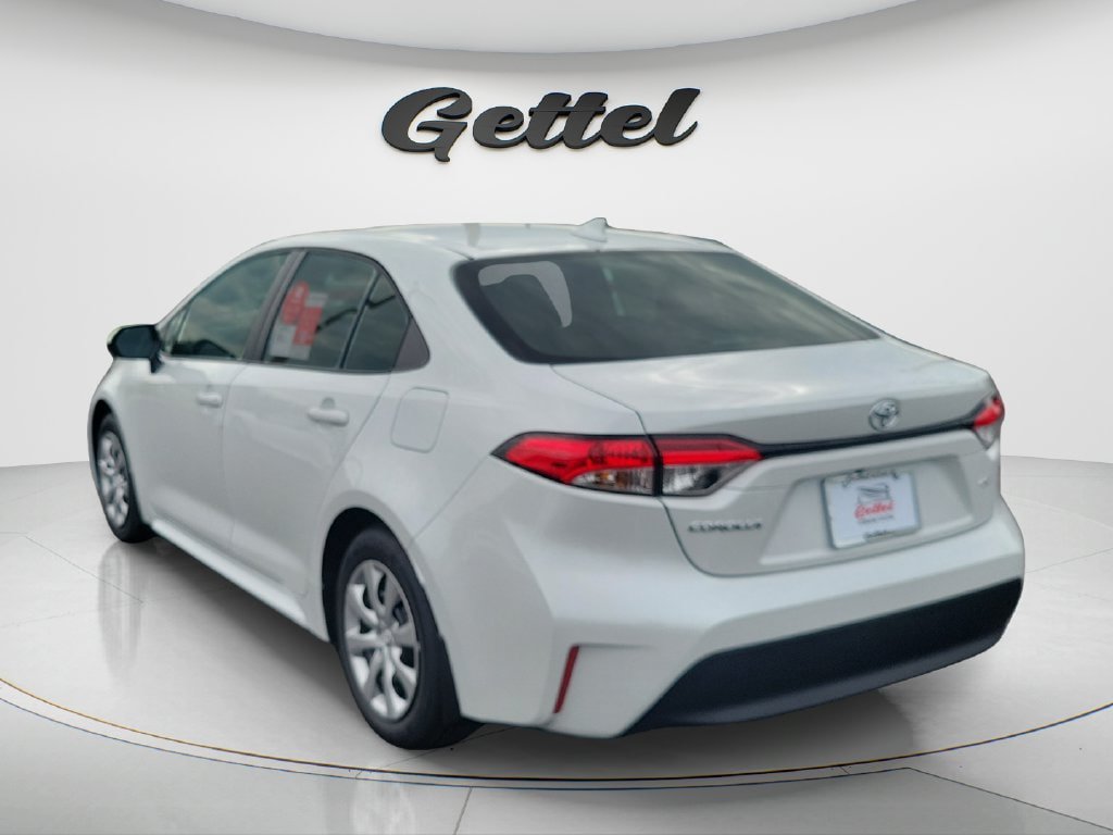 New 2027 Toyota Corolla LE FWD image 7