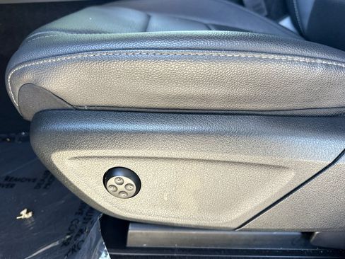 Certified 2025 Mercedes-Benz GLE 450e 4MATIC image 14