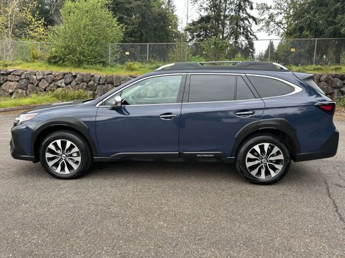 Used 2023 Subaru Outback Touring XT AWD/4WD image 2