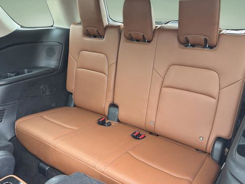 Used 2024 Nissan Pathfinder Platinum AWD/4WD image 20