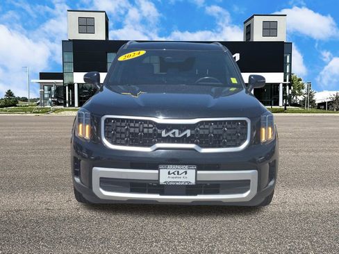 Used 2024 Kia Telluride EX image 4