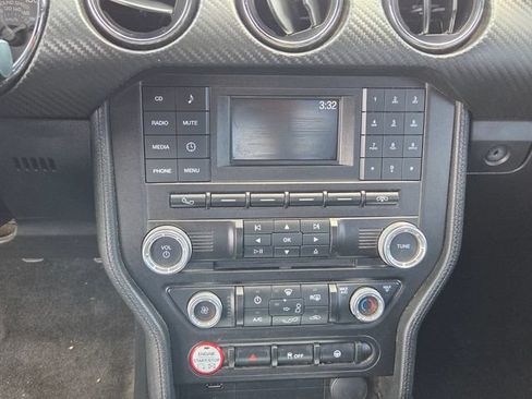 Used 2017 Ford Mustang Coupe RWD image 24