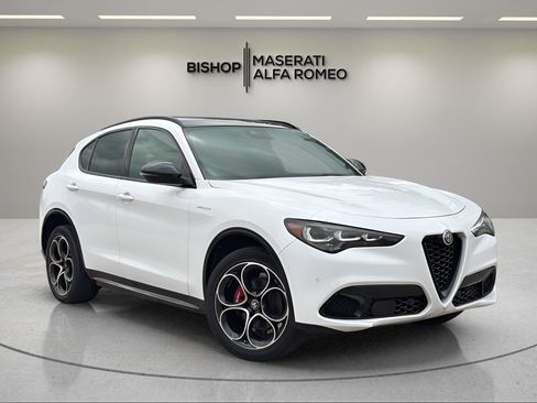 Used 2024 Alfa Romeo Stelvio Veloce AWD/4WD image 1