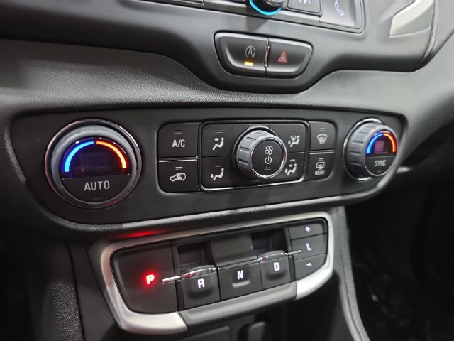 Used 2023 GMC Terrain SLE w/ Driver Convenience Package AWD/4WD image 22