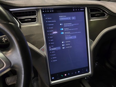 Used 2017 Tesla Model X 75D image 68