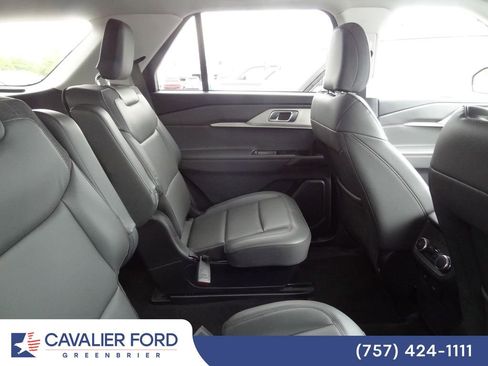 Used 2026 Ford Explorer Active w/ Active Comfort Package AWD/4WD image 36