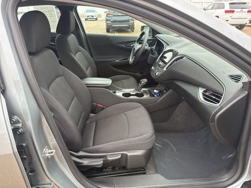 Used 2024 Chevrolet Malibu LT image 47