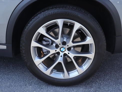 Used 2024 BMW X5 xDrive40i w/ Parking Assistance Package AWD/4WD image 40