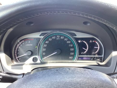 Used 2011 Toyota Venza w/ Comfort Pkg FWD image 13