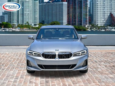 Used 2024 BMW 330i Sedan w/ Convenience Package RWD image 2