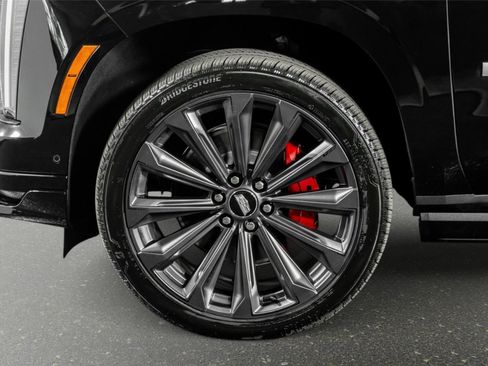 Used 2026 Cadillac Escalade V w/ LPO, Floor Liner Package image 19