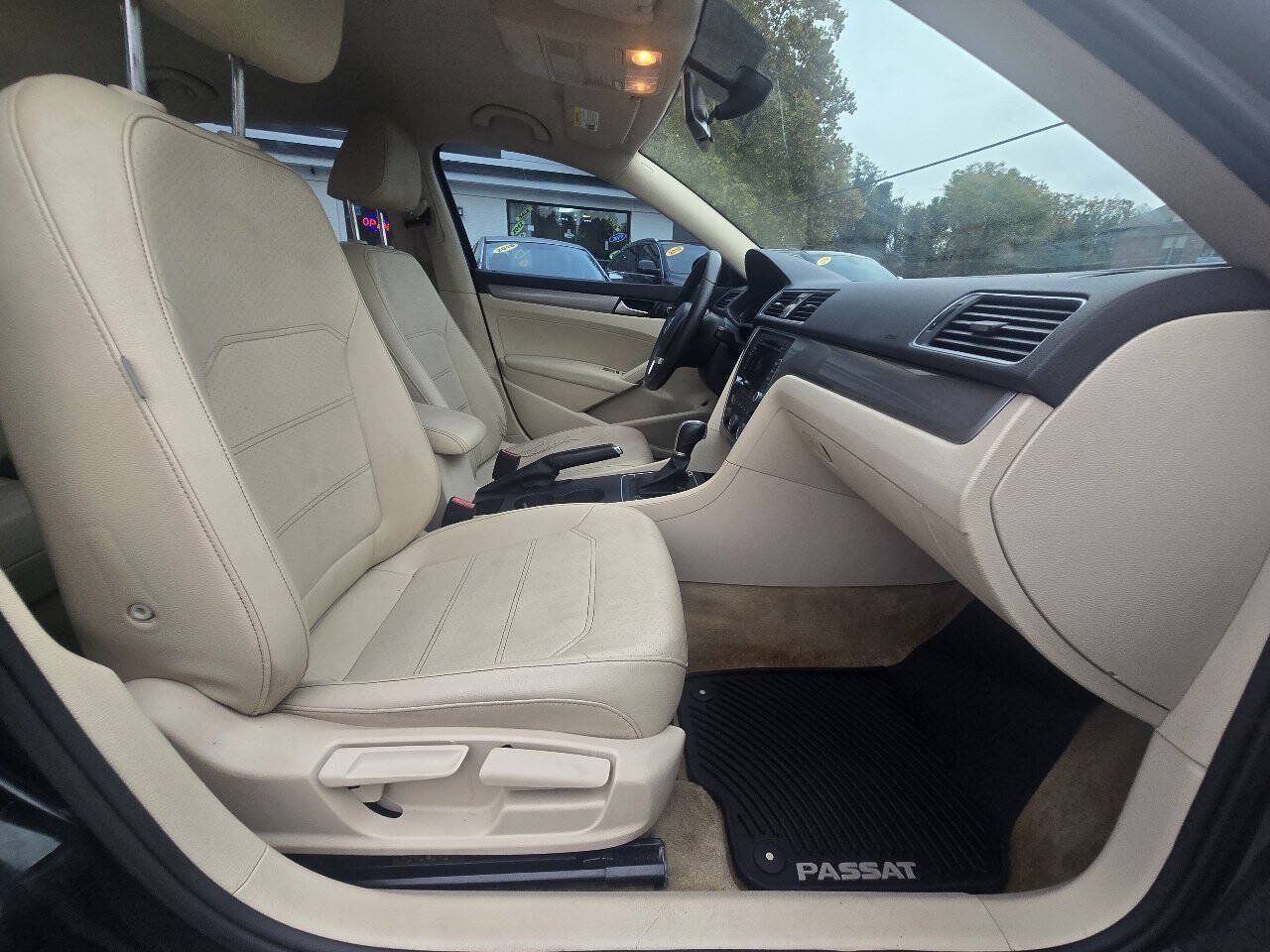 Used 2015 Volkswagen Passat 1.8T Limited Edition FWD image 34