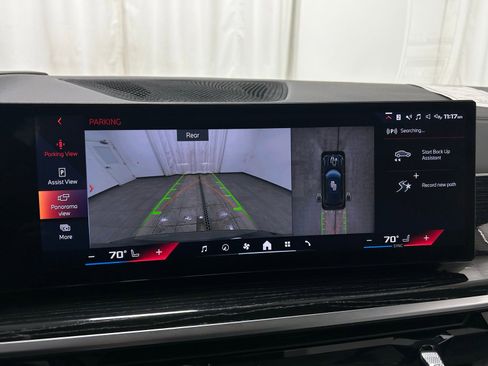 Used 2025 BMW X5 M60i image 18