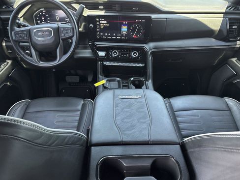 Used 2024 GMC Sierra 2500 AT4X AWD/4WD image 13