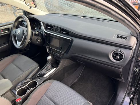 Used 2019 Toyota Corolla LE w/ Carpet Mat Package (TMS) image 16