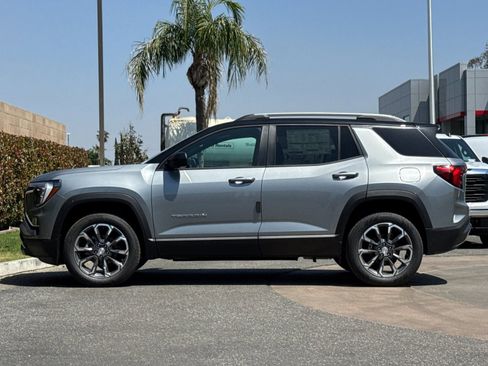 New 2026 GMC Terrain Elevation w/ Elevation Premium Package FWD image 7
