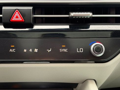New 2026 Kia Sportage EX FWD image 27