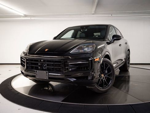 Certified 2024 Porsche Cayenne Coupe AWD/4WD image 1
