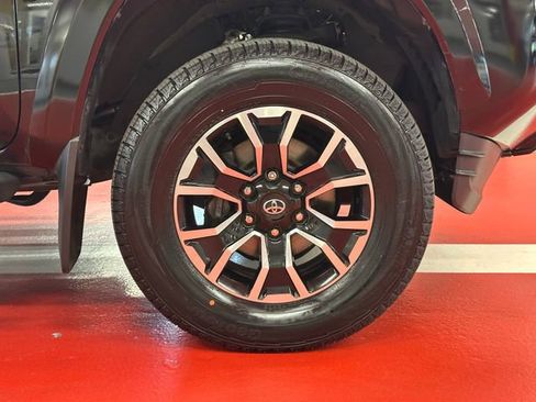 Certified 2023 Toyota Tacoma TRD Sport image 28