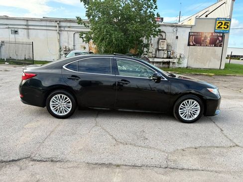 Used 2015 Lexus ES 350 w/ Premium Package FWD image 5