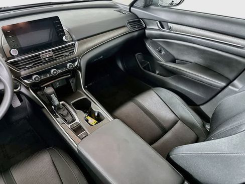 Used 2020 Honda Accord EX image 11