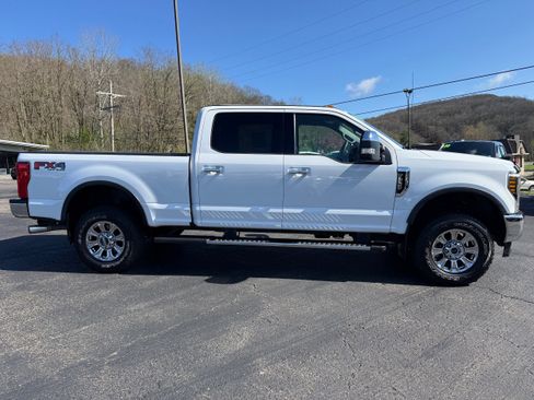 Used 2019 Ford F250 XLT w/ XLT Premium Package AWD/4WD image 2