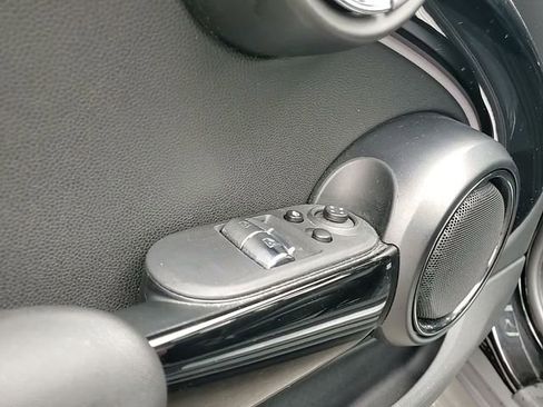 Used 2022 MINI Cooper SE image 15