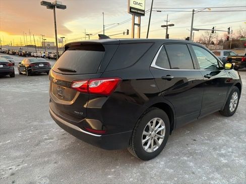Used 2020 Chevrolet Equinox LT image 18