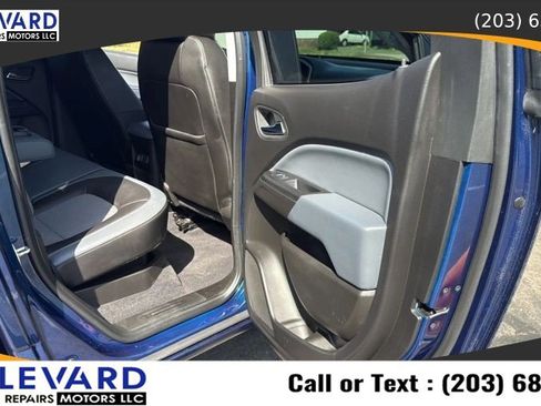 Used 2019 Chevrolet Colorado Z71 AWD/4WD image 30